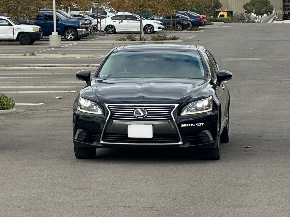 Town Car & Lexus